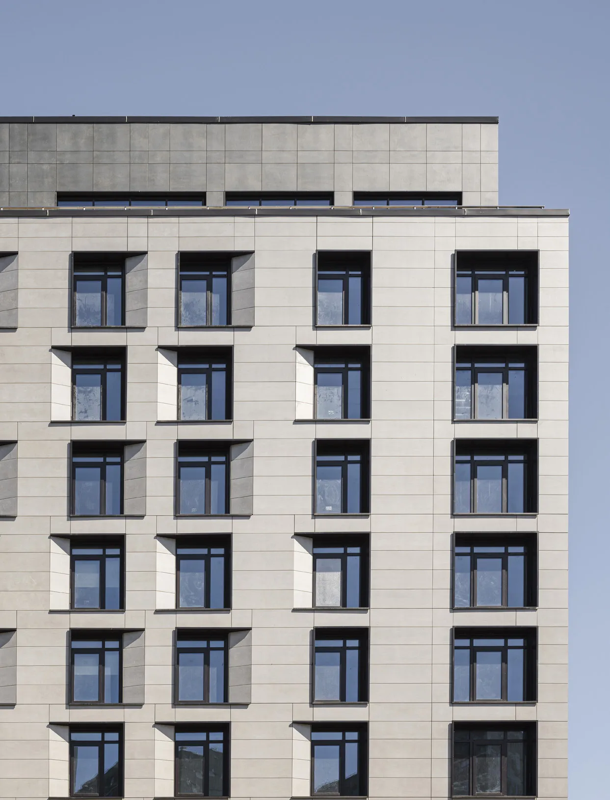 The Bronx Vibe, New York, exemplu din catalogul Porcelanosa Technical Solutions 2025